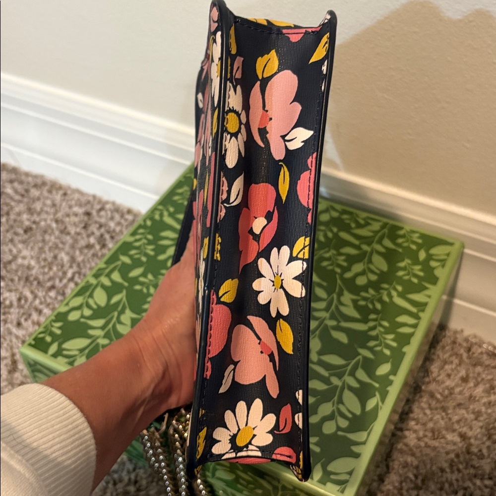 Kate Spade New York Remi flap chain crossbody "Road Trip Floral" multi print - Picture 6 of 8